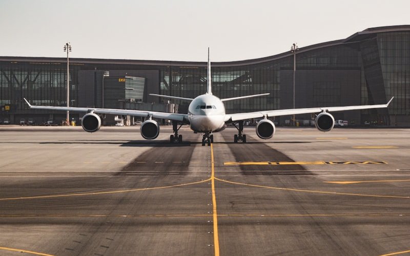 Airport & Infrastructure — operational touchpoints on the apron